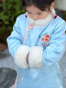 儿童冬季拜年服 女童花朵刺绣蕾丝边毛领夹棉厚款旗袍连衣裙新年