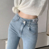 高腰牛仔裤女春秋2024年设计感修身显瘦紧身浅色铅笔小脚裤子