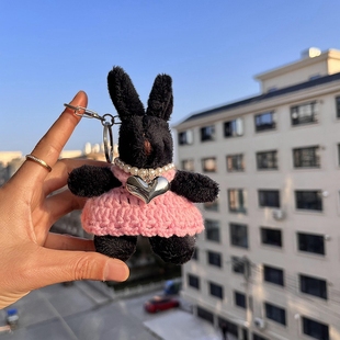 韩国东大门同款甜美毛线裙子黑色小兔挂件钥匙扣可爱毛绒包包挂件