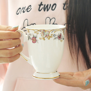 杯子陶瓷带勺骨瓷水杯牛奶杯创意马克杯早餐杯家用简约咖啡杯