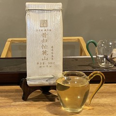 2023年云南昔归忙麓山古树纯料单株普洱茶生茶砖黄金叶茶叶