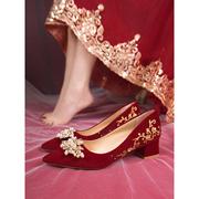 婚鞋新娘鞋，秀禾婚纱两穿2023年中式红色尖头，高跟鞋女孕妇