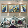 欧式沙发背景墙装饰画孔雀壁画客厅，挂画三联画现代简约油画美式画