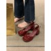 红色单鞋女鞋子，2023年春夏中空粗跟漆皮圆头，法式温柔晚风瓢鞋