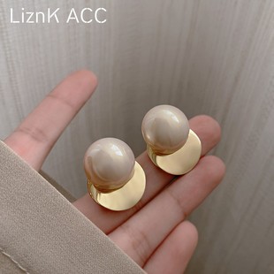 s925银针欧美珍珠金属圆片耳环2021年潮小众设计感高级耳钉女