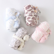 婴儿法兰绒毯100*75cm带安抚玩偶可爱毛绒，玩具被子两用宝宝盖毯