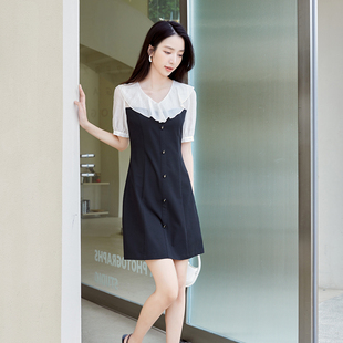 迪卡轩黑白拼色设计感花边领口短袖中长款女士连衣裙夏季女裙