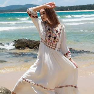 夏季民族风白色绣花连衣裙拍照大摆裙女裙海边度假沙滩裙963A字裙