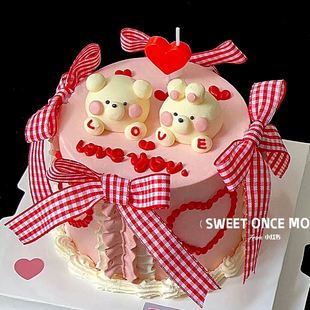情人节蛋糕装饰复古love奶油小熊摆件爱心，蜡烛红白格子蝴蝶结插件