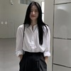 韩国chic春季复古设计感小众泡泡，袖圆领单排扣白色，衬衫女长袖衬衣