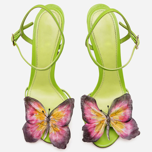 2023夏季绿色蝴蝶交叉细带异型，跟高跟凉鞋，中空一字扣女凉鞋