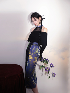 四斤自制modern琉纱原创新中式，黑紫撞色印花提花秋冬改良旗袍短裙