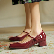 法式复古红色玛丽珍女鞋一字扣带浅口粗跟真皮单鞋中跟漆皮小红鞋