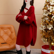 宽松设计感毛衣裙女中长款2023秋冬季洋气，减龄慵懒风红色上衣