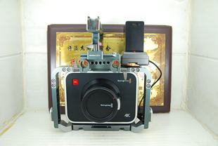 blackmagicbmpc4k专业摄像机，套装含主机兔笼外接电池座