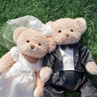 压床娃娃一对结婚高档摆件礼物，婚房布置公仔情侣玩偶婚纱熊