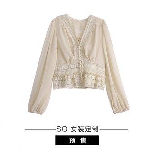 sq仙女的蕾丝衬衫v领气质，显瘦压褶灯笼袖雪纺珍珠扣上衣