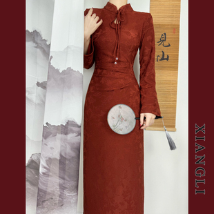 巷里复古新中式红色改良旗袍秋冬气质优雅显瘦国风年会订婚连衣裙