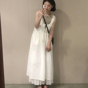 茶歇法式白色吊带连衣裙，女2024夏季奶系穿搭小个子背带长裙子