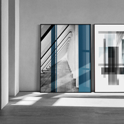 蓝白玄关客厅沙发，背景墙装饰画抽象建筑，静物现代卧室铝合金框挂画