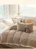 轻奢珊瑚绒毯子午睡办公室夏季毯子床上用空调沙发用盖毯薄神器