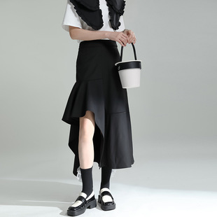 黑色下摆不规则半身裙小个子设计感小众女高腰包(高腰包，)臀中长款开叉半裙