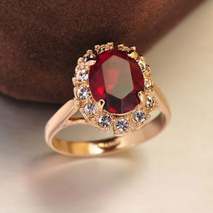 戒指女仿红宝石夸张轻奢高级感红色，人造仿真食指装饰2024