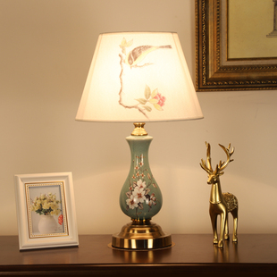 欧式现代简约复古卧室，书房客厅触摸陶瓷喂奶灯具，装饰台灯田园夜灯