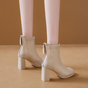 马丁靴女靴子2024春秋，网红瘦瘦靴方头，粗跟短靴裸靴白色高跟鞋