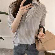 韩版白色条纹衬衫女夏短袖大码胖mm设计感小众职业V领五分袖衬衣