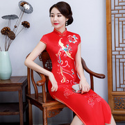 红色旗袍式连衣裙2024春夏新长款修身真丝绸，新娘敬酒服性感中国风