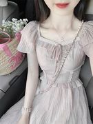 桔梗法式粉色方领小飞袖连衣裙，女夏季收腰雪纺长裙气质高级感裙子