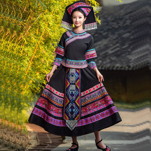 广西壮族服装女传统刺绣长裙三月三民族服装土家族少数民族舞蹈服