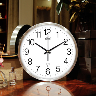 康巴丝智能电波钟创意客厅挂钟卧室电子时钟静音钟表自动对时钟
