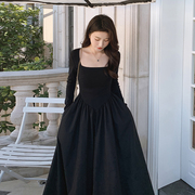 经典赫本风茶歇法式超大裙摆艺考女生，收腰显线条气质复古小黑裙美