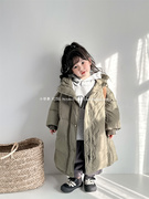 小苹果2024冬韩国版男女童宝宝中长款加厚羽绒服儿童洋气连帽外套