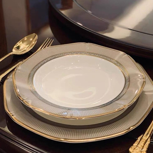 碗碟套装家用饭碗高档欧式景德镇轻奢餐具骨瓷碟，碗盘陶瓷碗盘子