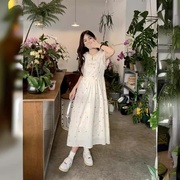 甜美碎花盘扣连衣裙女夏季2024收腰显瘦中长款设计感背心裙子