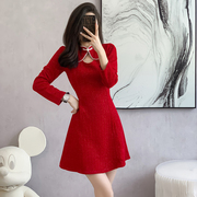 新中式气质收腰显瘦红色连衣裙设计感立领镂空赫本风长袖打底裙厚