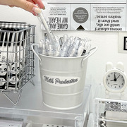 创意铁艺笔筒学生桌面可爱收纳盒放笔桶文具办公室简约大容量笔架