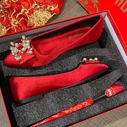 大码婚鞋红色婚鞋年新娘鞋平底孕妇中式秀禾服单鞋结婚大码41