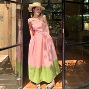 小众拼接法式粉绿撞色设计甜美风吊带显瘦连衣裙高级感海边沙滩裙