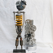泰国手作机器人喷漆铁质工艺品花朵眼睛机器人