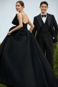 影楼主题拍照服装黑色吊带，婚纱情侣旅拍草坪，外景在逃公主礼服