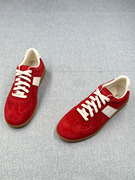 磨砂牛皮拼接系带平跟女板鞋，红色2023年春季防滑底牛皮休闲鞋