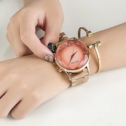 古欧款潮流个性气质神镜面大表盘手表女时尚圆形石英玫瑰国产腕表