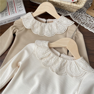 婴儿打底衫女宝宝纯棉洋气，公主女童蕾丝花瓣领上衣，白色长袖t恤秋