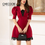 茬客优雅红色小礼服裙平时可穿通勤性感蕾丝，拼接显瘦泡泡袖连衣裙