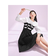 情人节系列乐町设计感连衣裙，2022春夏长款吊带小黑裙女装宽松