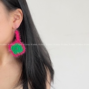 纯手工毛线编织可爱荧光玫，红绿火龙果拼色长款耳环甜美夏季耳饰